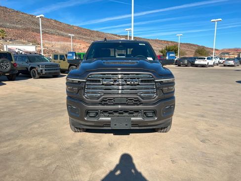 New 2025 RAM 2500 Laramie image 8