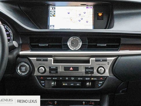 Used 2018 Lexus ES 350 w/ Navigation System Package image 17