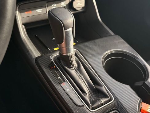 Used 2024 Honda Civic Touring image 31