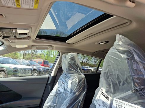 New 2026 Subaru Crosstrek 2.5i Limited image 10