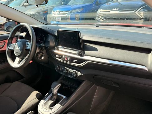 Used 2024 Kia Forte LXS FWD image 16