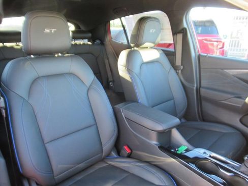 New 2026 Buick Envista Sport Touring w/ Convenience I Package image 8