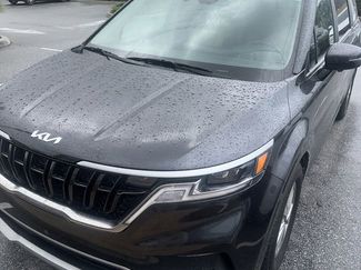 Used 2024 Kia Carnival LX video 1