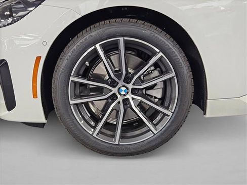 Used 2025 BMW 230i Coupe RWD image 16
