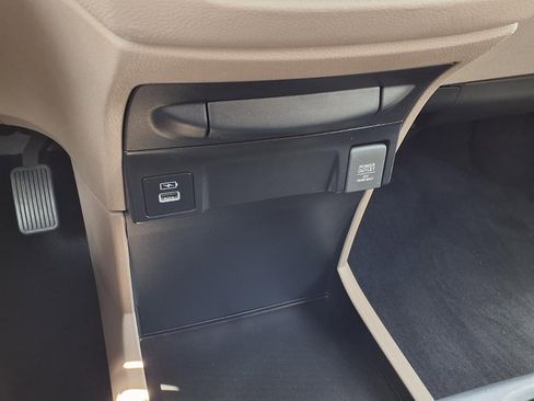 Used 2023 Honda Odyssey EX-L image 13