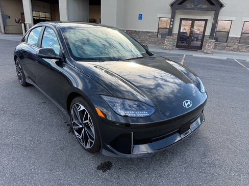 Used 2024 Hyundai Ioniq 6 SEL image 1