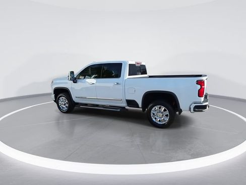 Used 2024 Chevrolet Silverado 2500 High Country w/ Z71 Off-Road Package AWD/4WD image 6