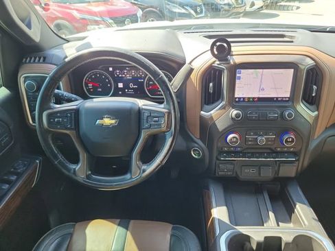Used 2019 Chevrolet Silverado 1500 High Country w/ Technology Package AWD/4WD image 14
