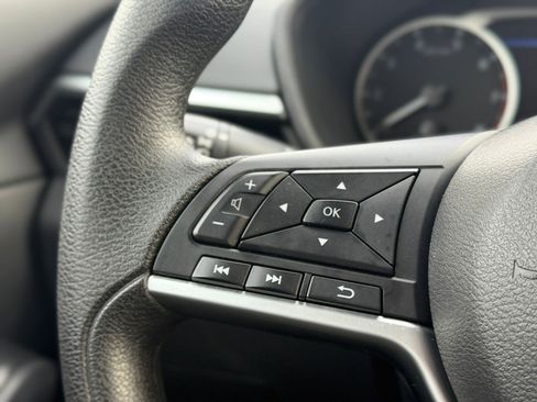 Used 2022 Nissan Altima 2.5 SV image 22