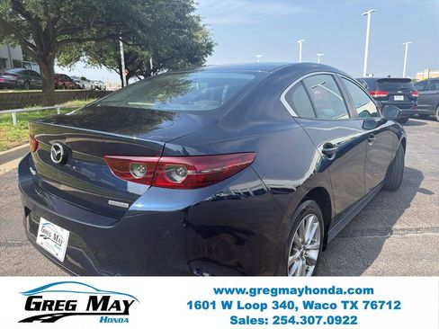 Used 2021 MAZDA MAZDA3 Sedan FWD image 3