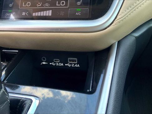 Used 2024 Subaru Legacy Limited image 34