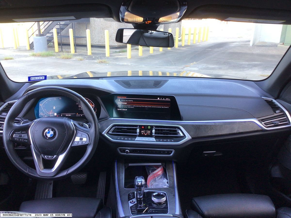 Used 2023 BMW X5 sDrive40i w/ Premium Package RWD image 12