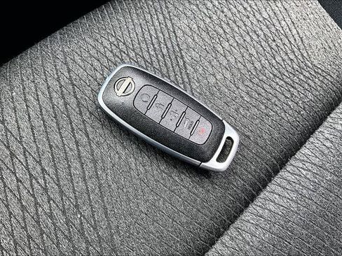 Certified 2024 Nissan Rogue SV AWD/4WD image 29