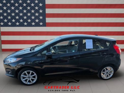 Used 2019 Ford Fiesta SE w/ Equipment Group 201A FWD image 4