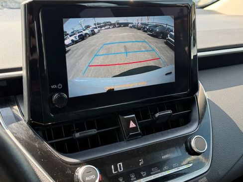 Used 2024 Toyota Corolla LE FWD image 34