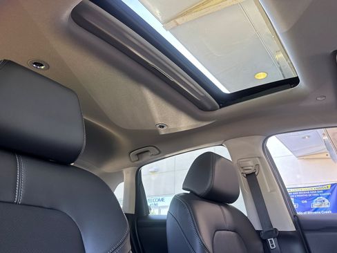 Used 2026 Honda HR-V EX-L image 15