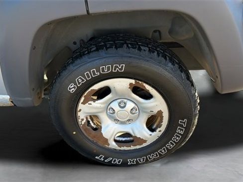 Used 2003 Jeep Liberty Sport image 20