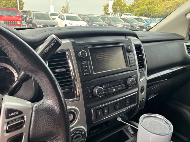 Used 2019 Nissan Titan SV w/ SV Convenience Package AWD/4WD image 17