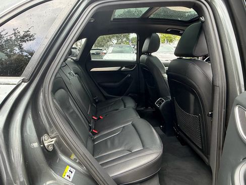 Used 2018 Audi Q3 2.0T Premium Plus w/ Premium Plus Package FWD image 17