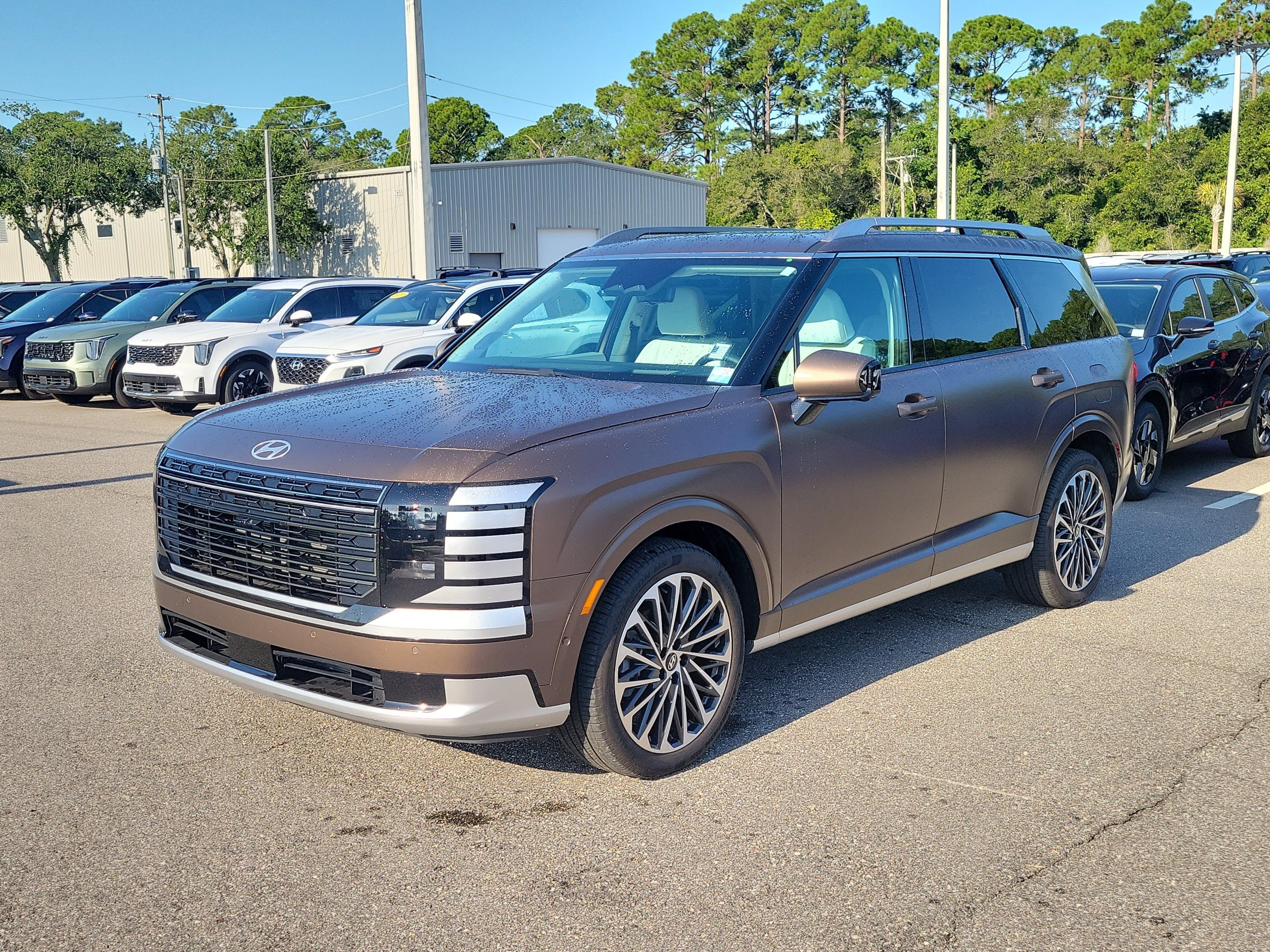 Used 2026 Hyundai Palisade Calligraphy AWD/4WD image 3