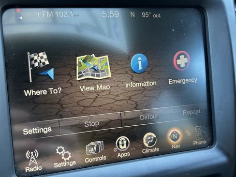 Used 2015 Jeep Cherokee Trailhawk w/ Leather Interior Group AWD/4WD image 10