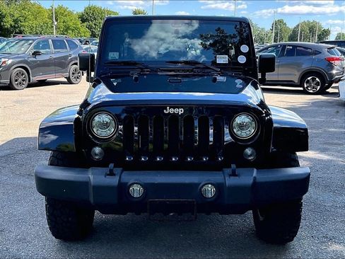 Used 2017 Jeep Wrangler Unlimited Rubicon w/ Dual Top Group AWD/4WD image 2