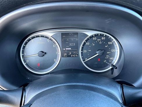 Certified 2024 Nissan Kicks S image 12