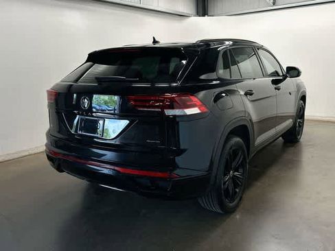 Used 2023 Volkswagen Atlas Cross Sport SEL R-Line AWD/4WD image 33