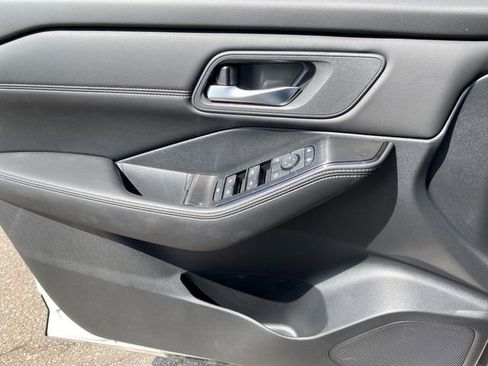 New 2026 Nissan Rogue SV AWD/4WD image 13