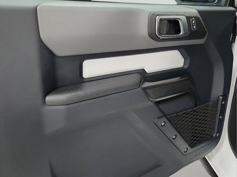 Used 2024 Ford Bronco Black Diamond image 9