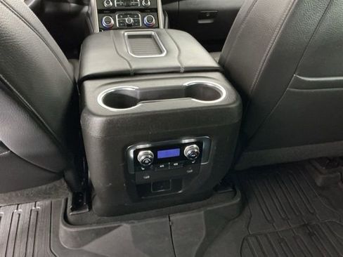 Used 2023 GMC Yukon XL Denali image 25