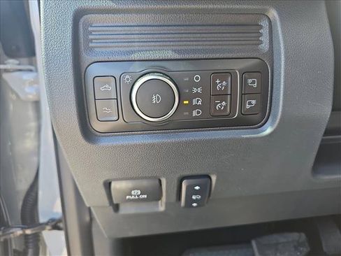 New 2026 Ford F250 Platinum AWD/4WD image 17