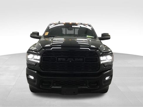 Used 2022 RAM 3500 Limited AWD/4WD image 3