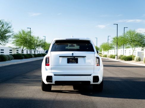 Used 2025 Rolls-Royce Cullinan Black Badge image 4