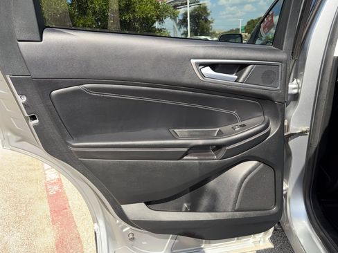 Used 2023 Ford Edge Titanium AWD/4WD image 27