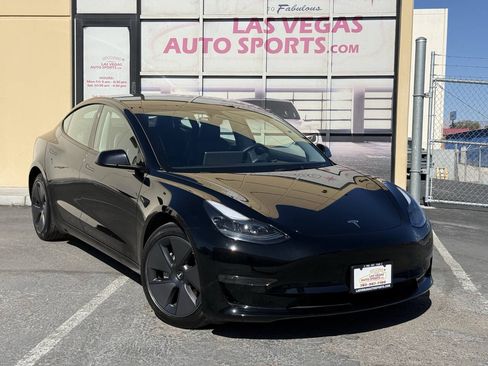 Used 2023 Tesla Model 3 Standard Range RWD image 3