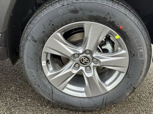 New 2025 Toyota RAV4 XLE image 11