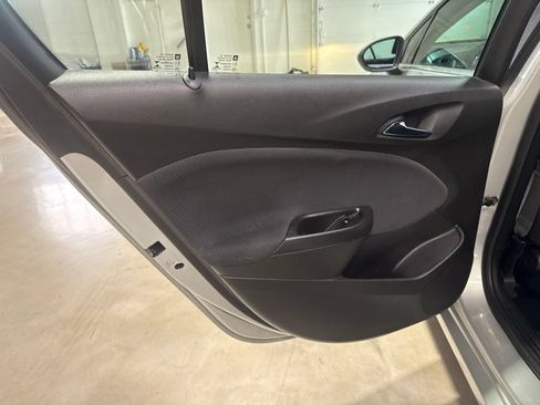 Used 2017 Chevrolet Cruze LT FWD image 29