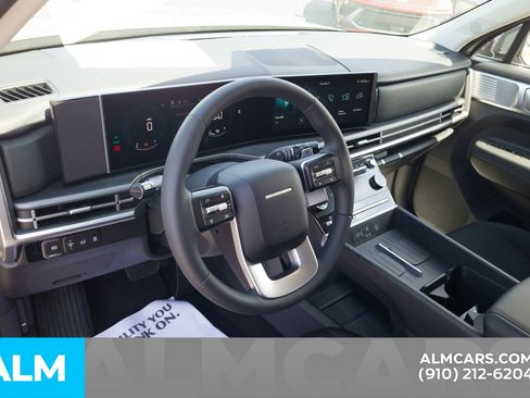 Used 2026 Hyundai Santa Fe SE FWD image 16