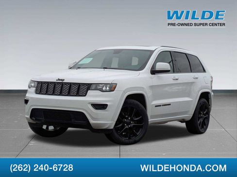 Used 2020 Jeep Grand Cherokee Altitude image 1