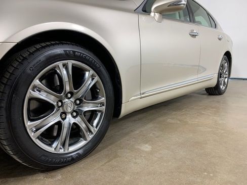 Used 2012 Lexus LS 460 AWD image 2