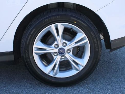Used 2014 Ford Focus SE image 33