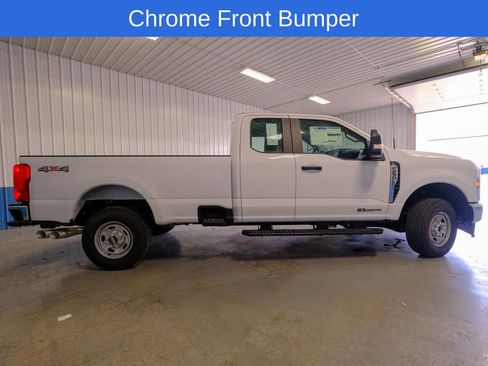 New 2025 Ford F250 XL w/ XL Chrome Package image 9