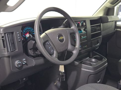 Used 2025 Chevrolet Express 2500 w/ Driver Convenience Package RWD image 6
