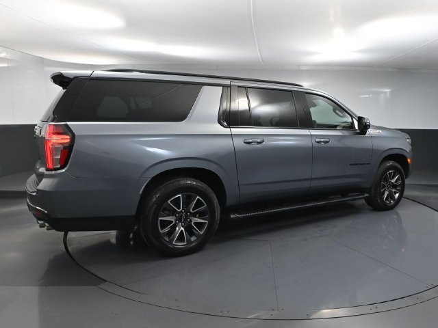 Used 2022 Chevrolet Suburban Z71 w/ Off-Road Capability Package AWD/4WD image 4