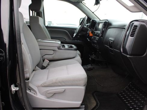 Used 2016 Chevrolet Silverado 1500 Custom w/ Custom Convenience Package image 19