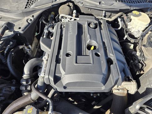 Used 2017 Ford Mustang Premium image 30