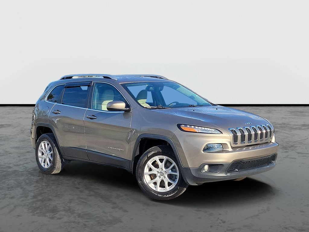 Used 2017 Jeep Cherokee Latitude w/ Comfort/Convenience Group AWD/4WD 360° Tour