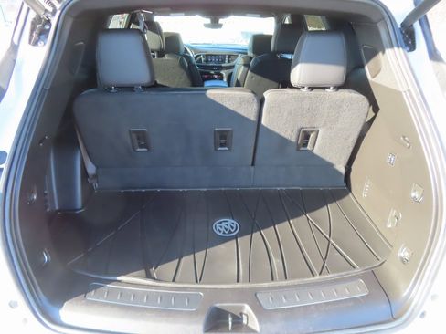 Used 2024 Buick Enclave Avenir w/ Avenir Technology Package image 20