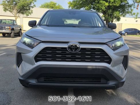 Used 2022 Toyota RAV4 LE FWD image 8